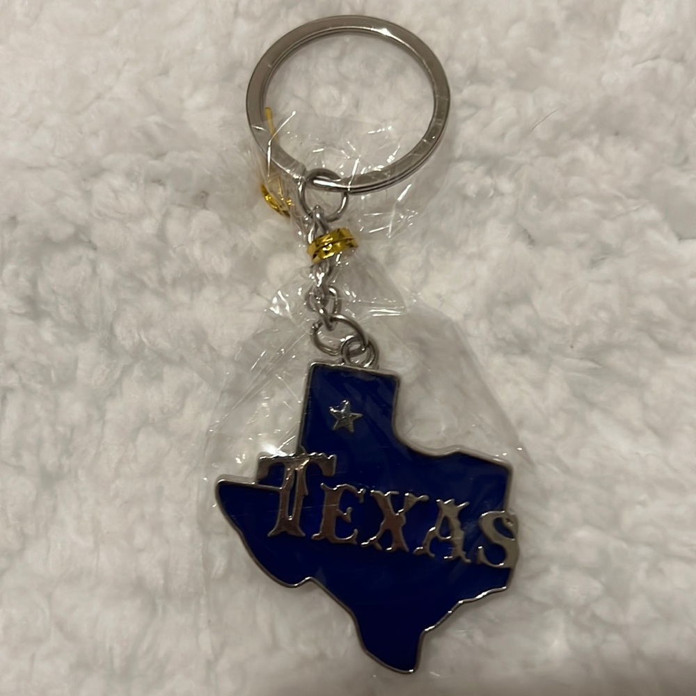 Show your love with this Texas keychain